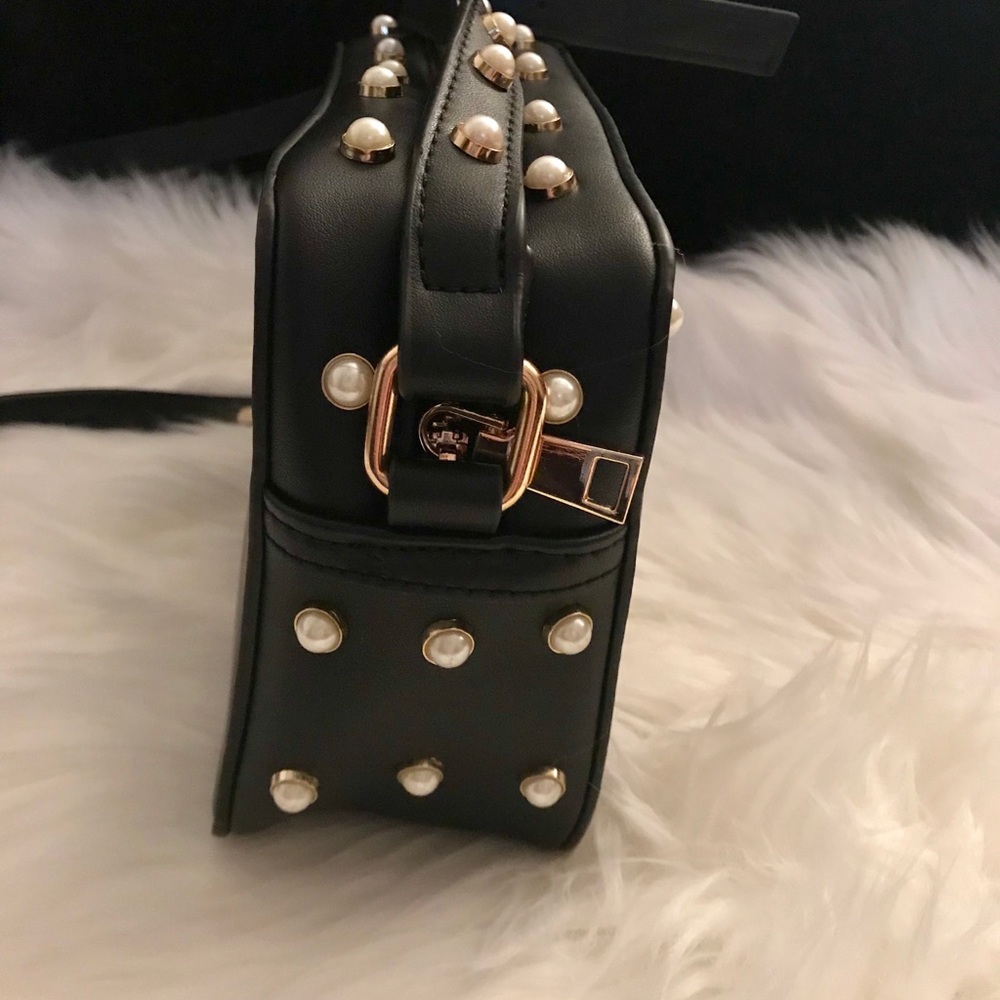 SOLD 🚨Boxy Messenger Bag with Faux Pearl Accents - Picture 6 of 8